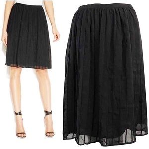 Calvin Klein | Pintuck Chiffon Black A-Line Skirt